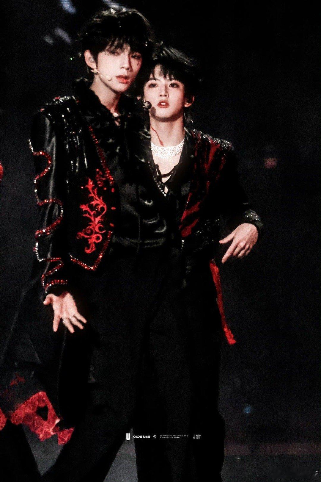 果然弟弟年纪小，有心事都藏不住，既然这样那只有祝橹穆99喽。。王橹杰一直在看穆祉