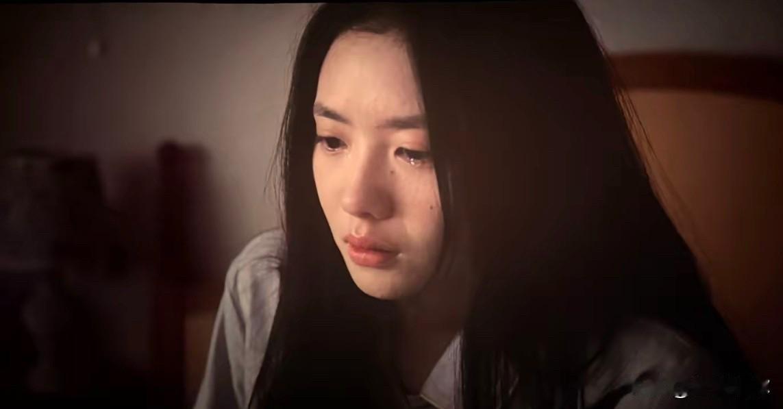 《消失的人》演的最好的是刘浩存，其他人都像在演电视剧，这就是长期演电影的好处。刘