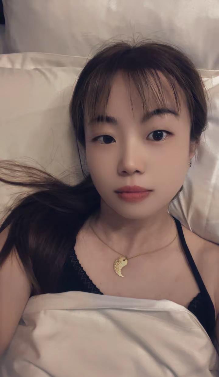 来到广州，“入乡随俗”了，开启夜生活，这个点，才躺下！！