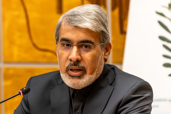 #伊朗称不信任和谈另一方#【#伊朗称会比以往更谨慎地对待美伊和谈#】据路透社4月