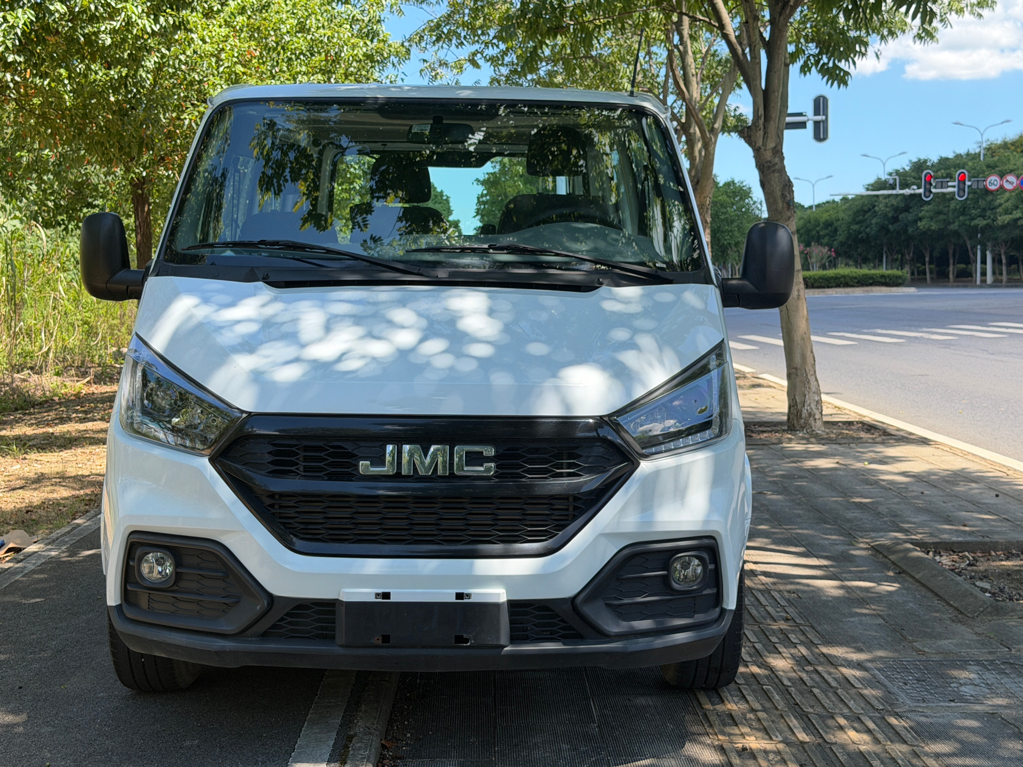 旅行改装神车 2021年8月上牌江铃特顺短轴平顶 5座 2.8T柴油 一手车 原