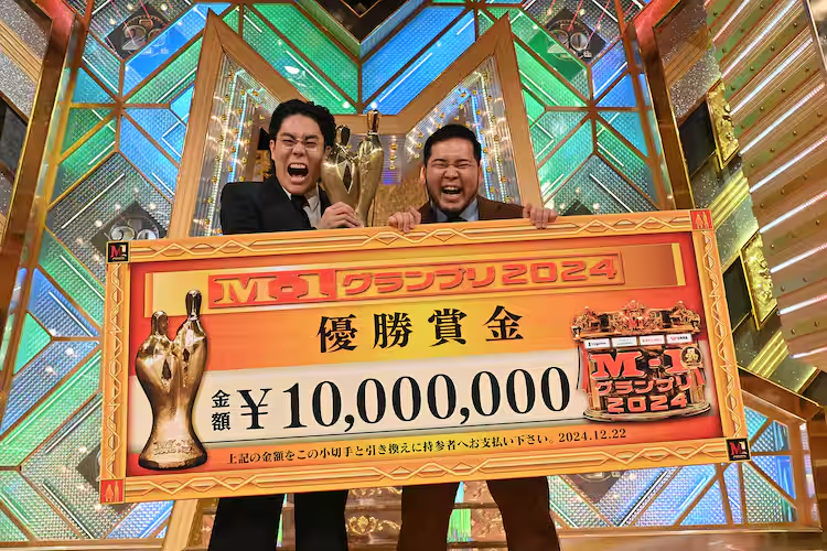 M-1大奖赛2024决赛结果公布。令和罗曼获得冠军，实现两连冠，创造大会历史上的