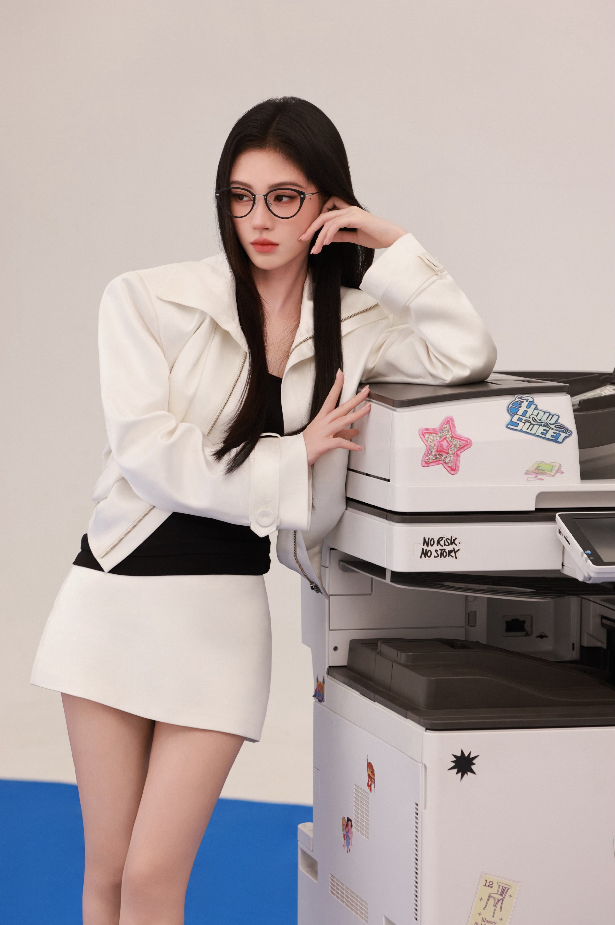 鞠婧祎来战jjy鞠婧祎阿黛你的瞳色是生命苦寻的永生花​​​