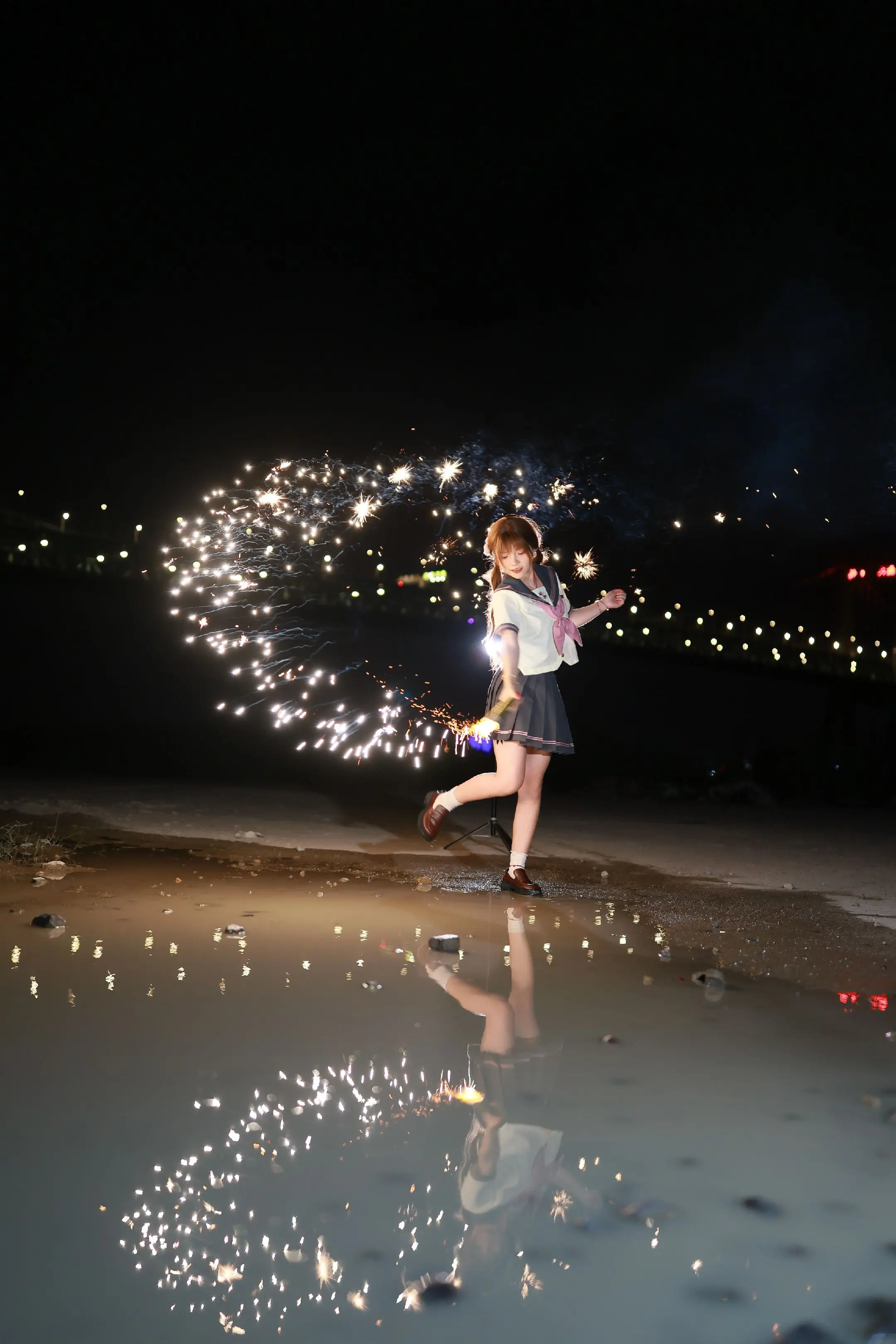 放 ҉ 烟 ҉ 花 ҉ 给 ҉ 你 ҉ 。烟花夜景