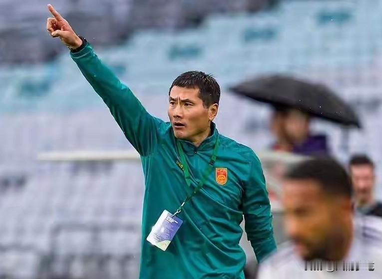 国足0：2输给喀麦隆，只是输球的一个结果，实际差距不是一个0：2能解释清楚。这场