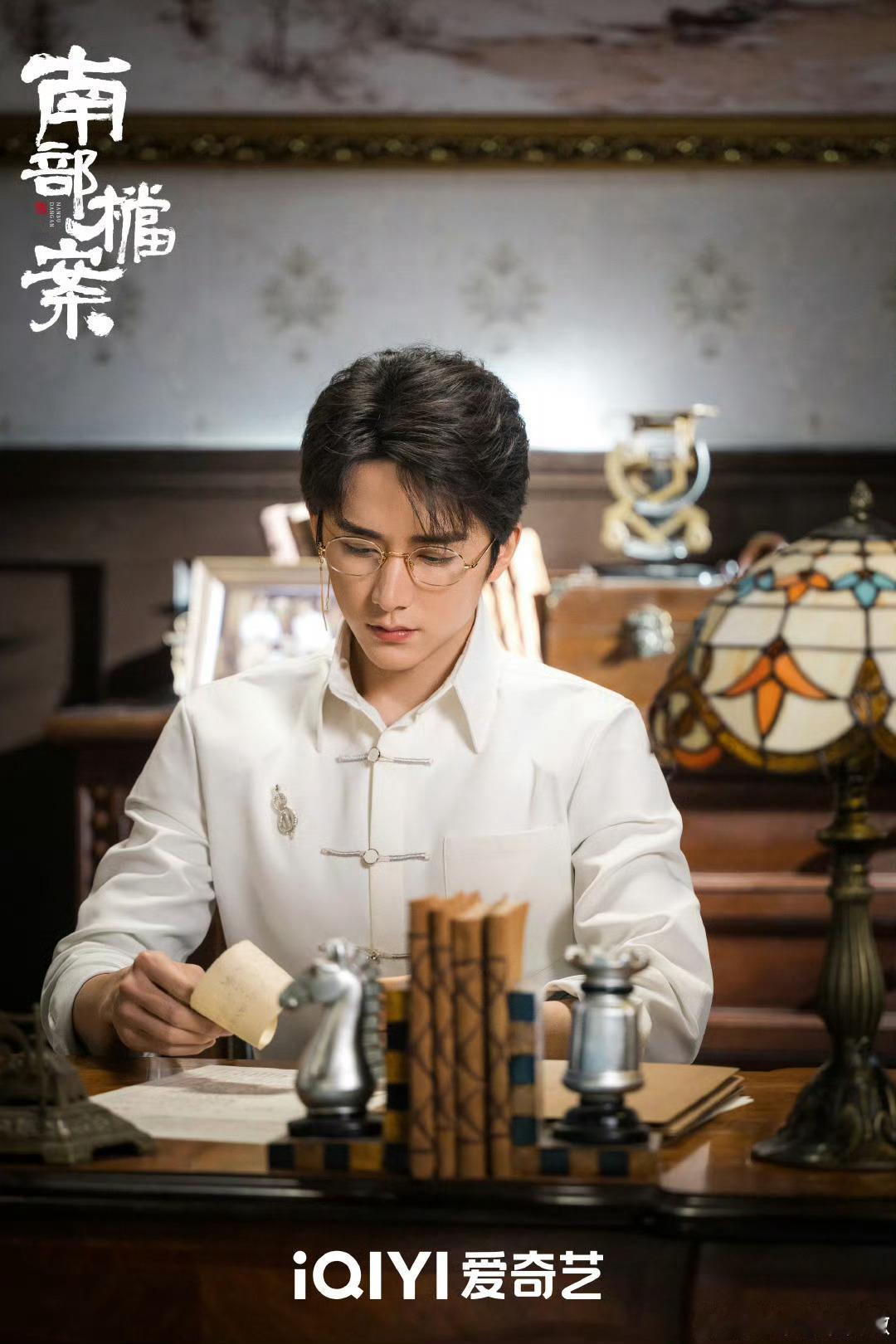 南部档案34秒镜头内外温度差特别喜欢杀青梗，那一种和正片完全不同的反差感很有意思