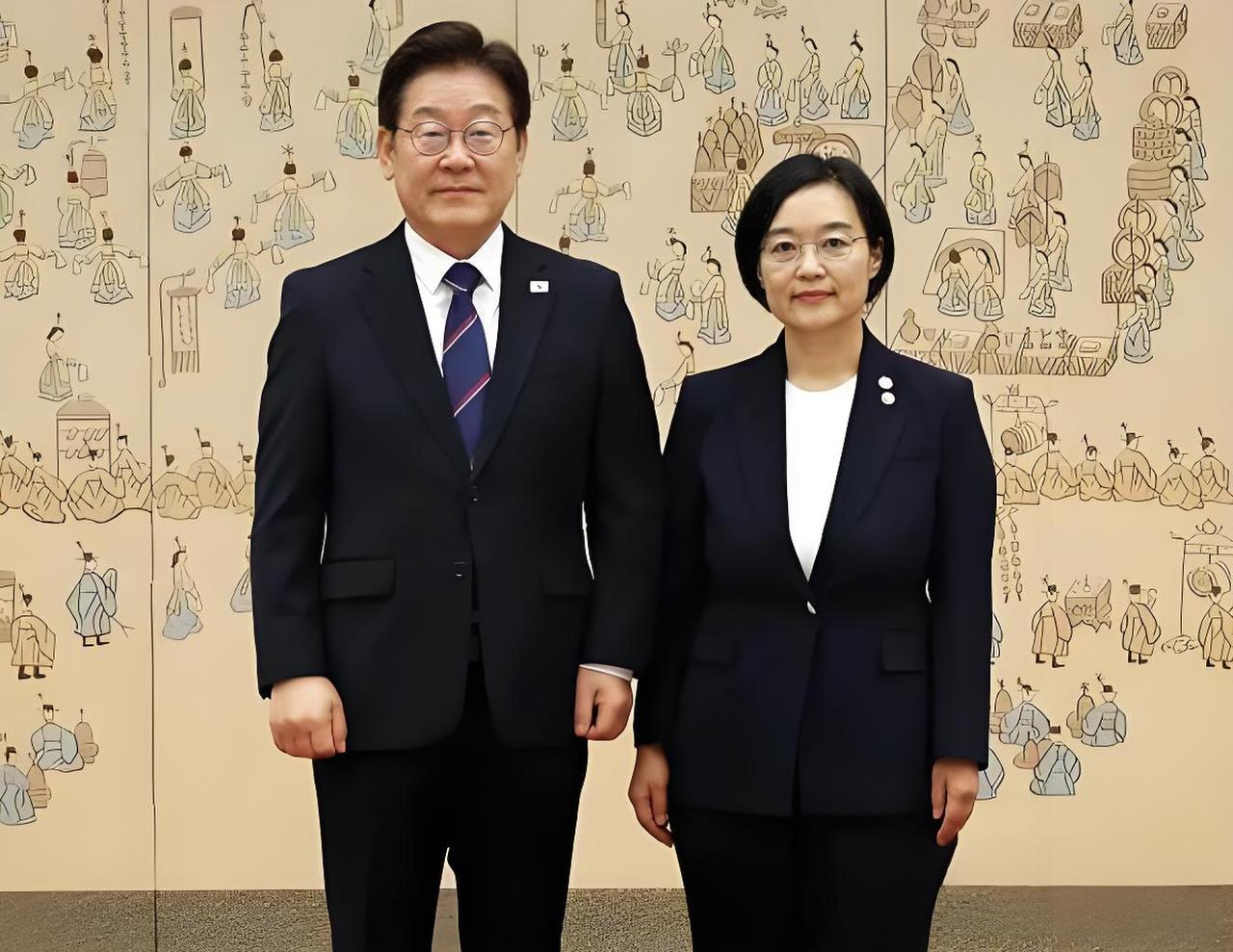 2026年7月2日，韩国政坛迎来重磅人事变动。

总统李在明正式下发任命状，任命