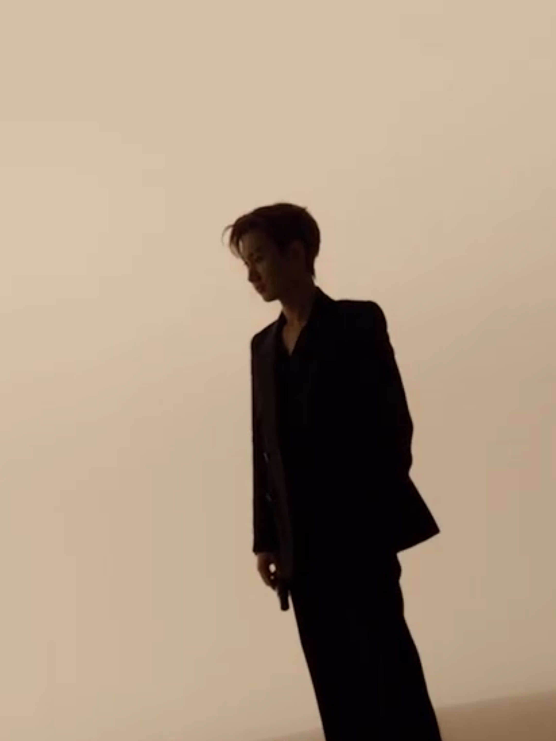 汪苏泷HBN 用歌声回应支持，用产品回应信任。今日品牌释出首位代言人官宣预热视频