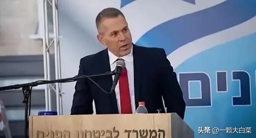 是不是拿错剧本了？
以色列大使谴责伊朗攻击平民，违反了国际法，要求安理会采取措施