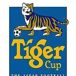 日韩突然说不打东亚杯，国足被推到东南亚老虎杯，球迷最怕的是再掉链子。

主办方乐