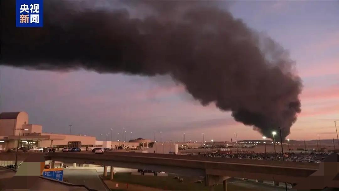 快讯快讯
路易斯维尔市长克雷格·格林伯格宣布！
当地时间11月5日，央视记者获悉