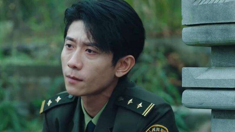 《重案六组》今晚开播，张一山版“大曾”上线，这枚警号背后藏着什么？
说真的，看到