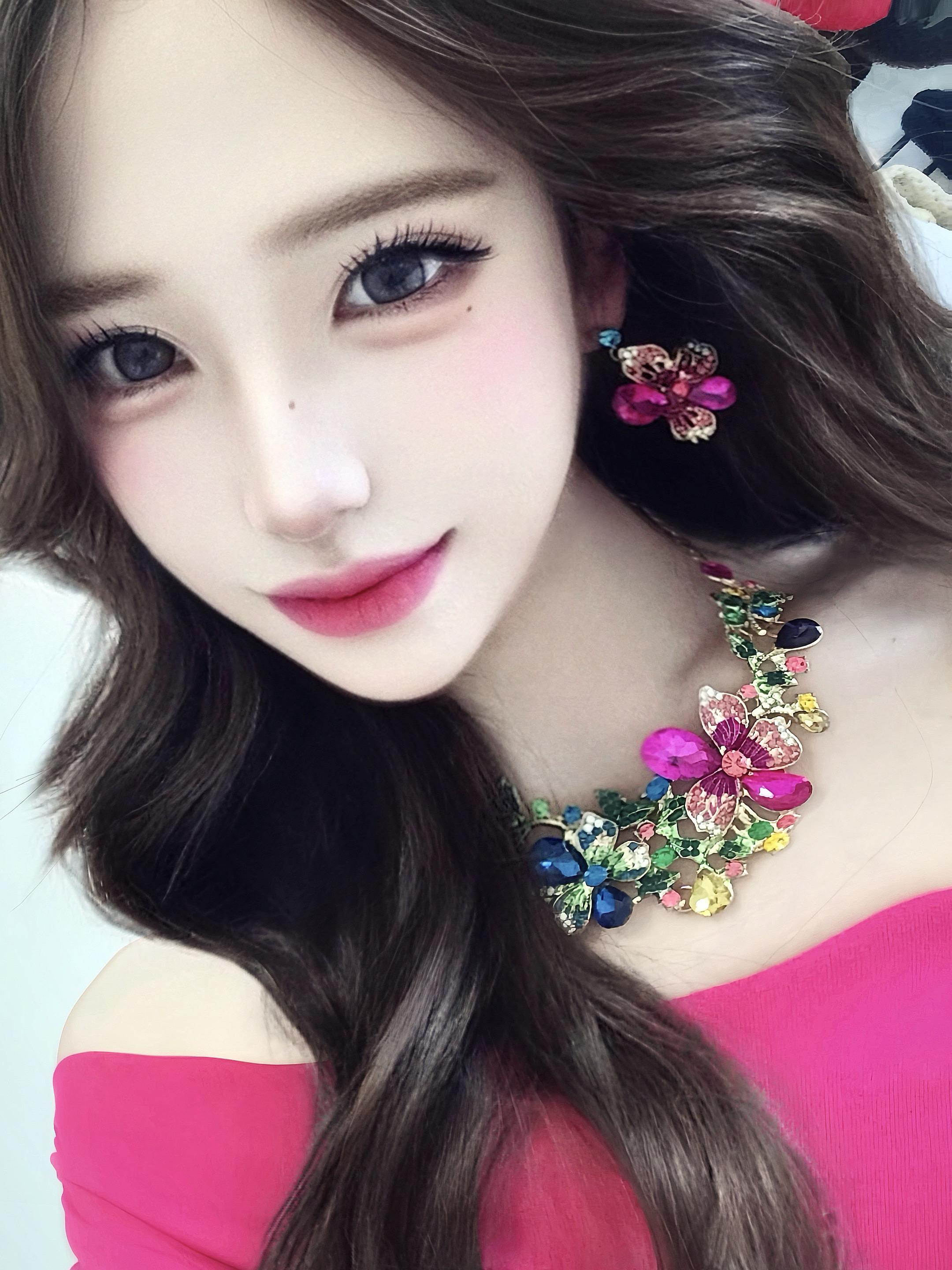 对坦白的烂人没有一丝好感 对装真诚的蠢货更是厌恶至极