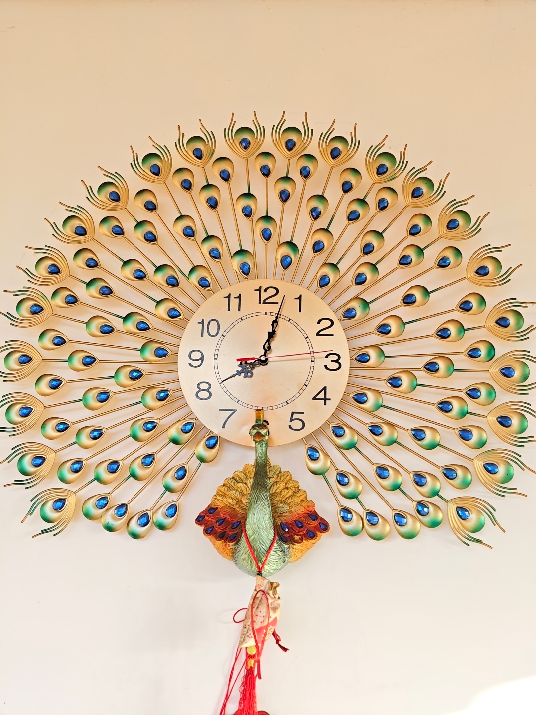 一声"关灯"，关出了智能化的"灯下黑"。领克用户关掉大灯引起了一场始料未及的史无