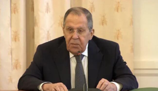 俄罗斯已决定向伊朗提供无人机、防空系统、苏35战斗机，美国立马跳出来强烈反对，但