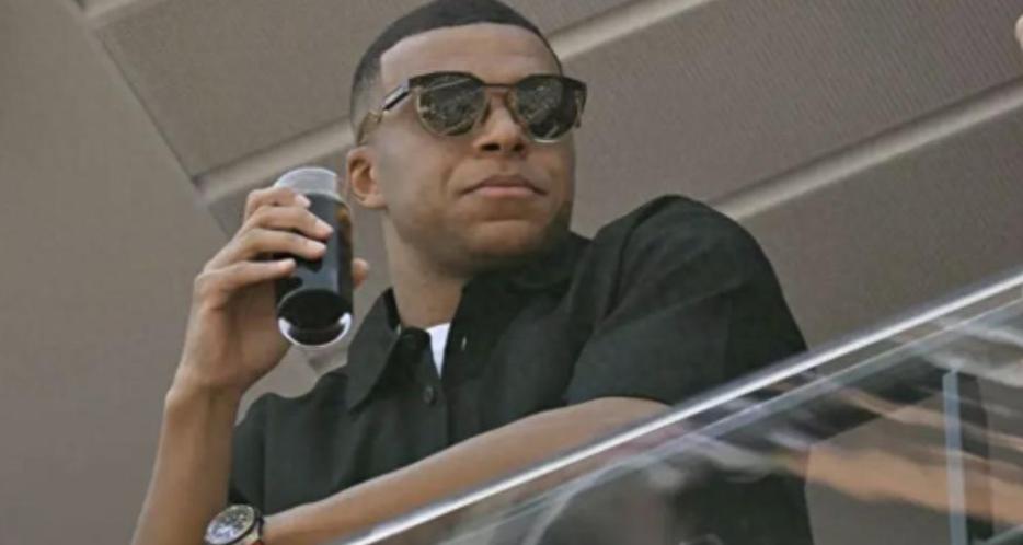 【姆巴佩胜诉，揭开“道德奖金”面纱】基利安·姆巴佩在与巴黎圣日耳曼的纠纷中胜诉，