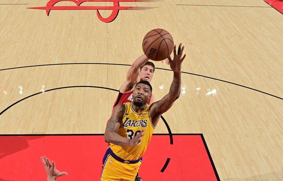 火箭这个阵容G4的发挥，给人感觉就是

苏乞儿打赵无极，但火箭不会亢龙有悔这一招