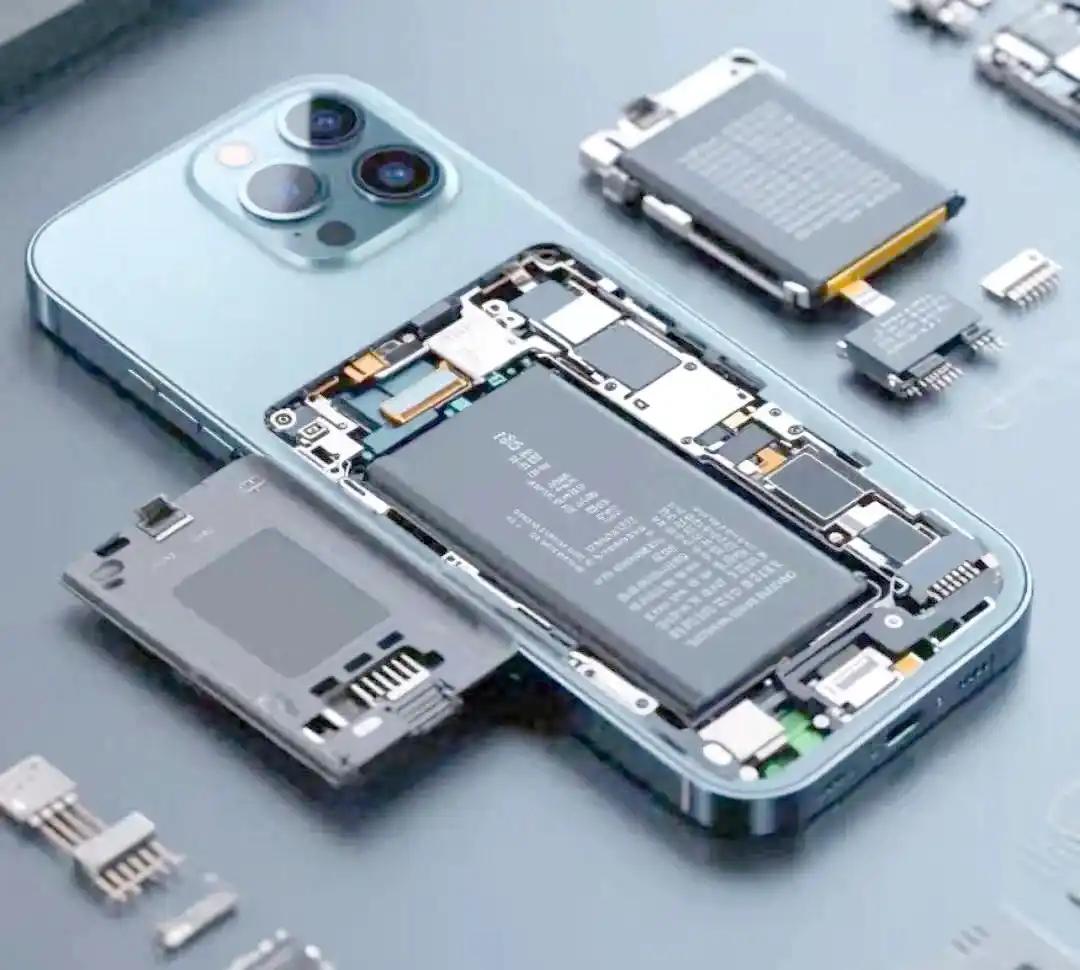 还有十个月，全球智能手机市场就要迎来一场前所未有的“大地震”！根据欧盟最新的法规