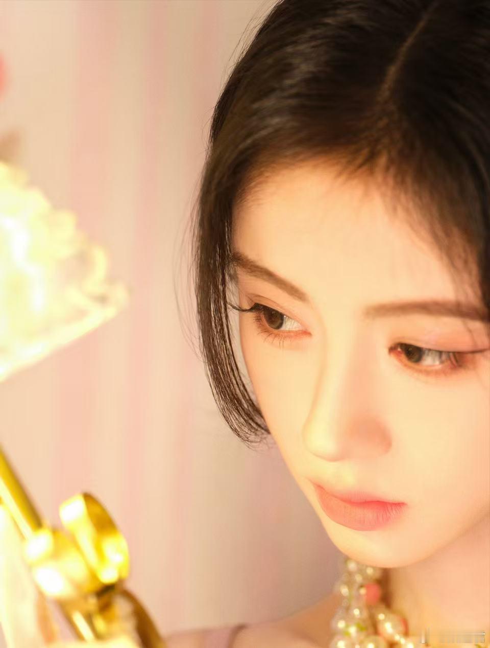 鞠婧祎和哈妮克孜顶峰相见了 各自沉淀许久终于相遇，期待鞠婧祎与哈妮克孜在剧中演绎