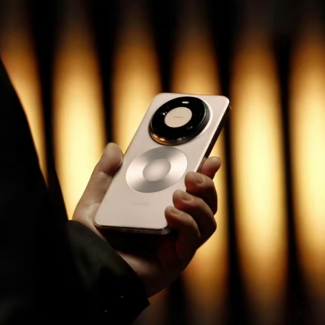 我计划改名为《谝寒船 Pro Max》。 