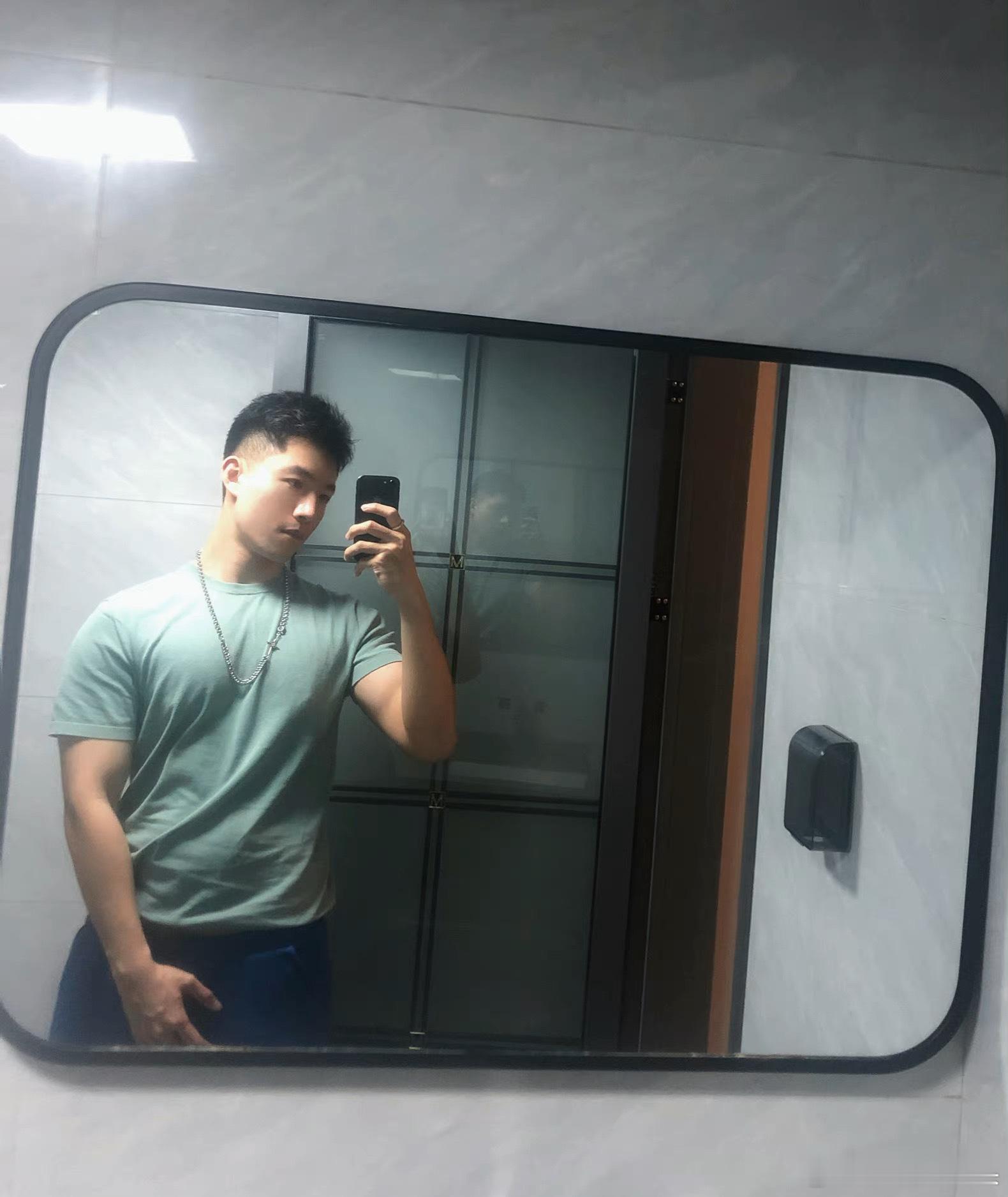 我的头发需要紧急恢复到这个时期[裂开] ​​​