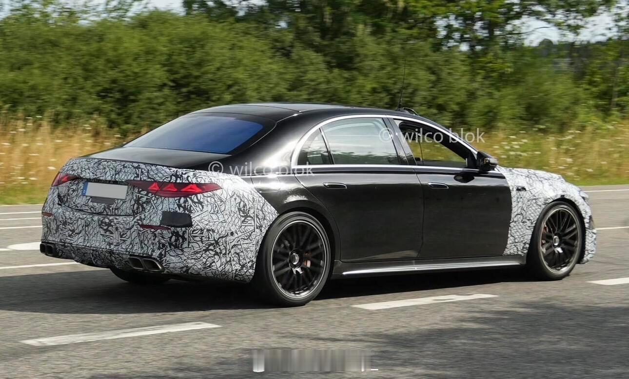 2027款Mercedes-AMG S63谍照汽车汽场全开奔驰s级amg
