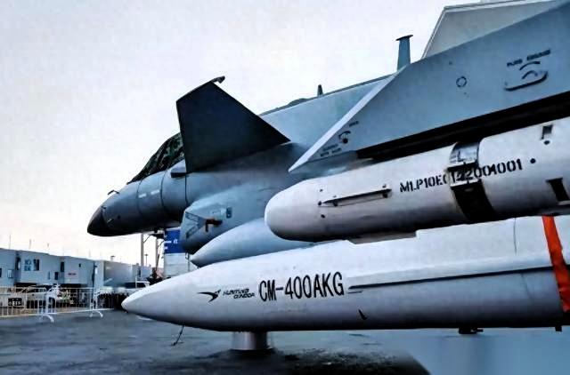 巴尔干火药桶再引信！塞尔维亚此举，戳中了谁的旧伤疤？

北约眼皮底下，塞尔维亚竟