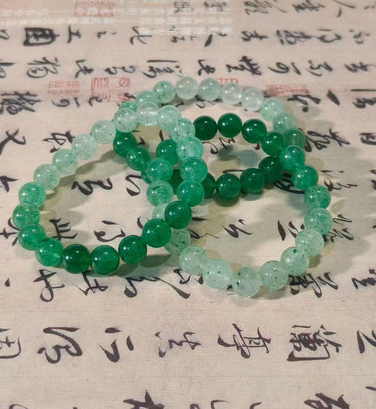 来一波福利[心][心][心]
精品锦鲤草莓晶三圈手串
旺正缘桃花，升旺贵人能量，