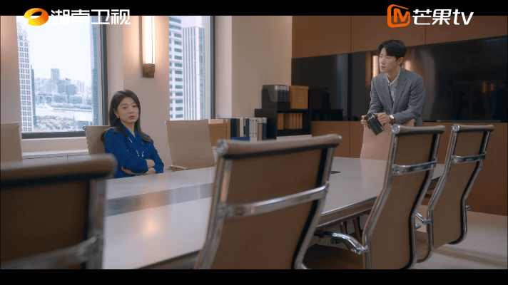 #饶静这张嘴能不能长我身上##王真儿演职场人有点儿东西# 看《私藏浪漫》被王真儿