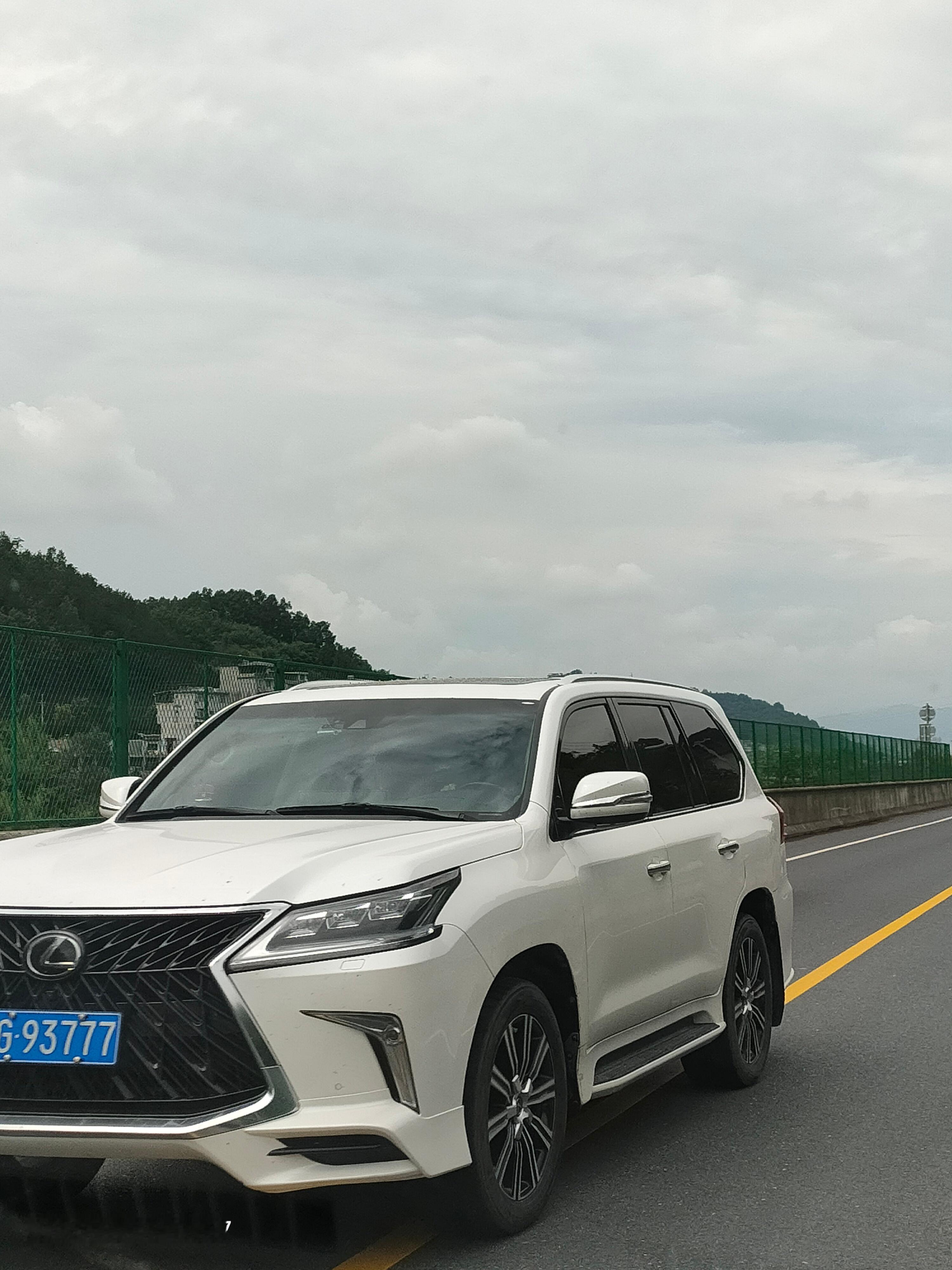 全球车牌 陕G93777雷克萨斯LX570 安康·上许家台