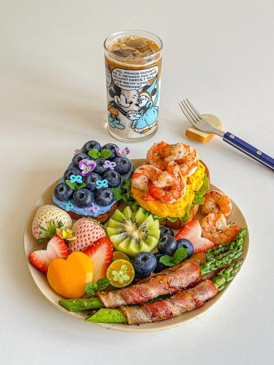 理想早午餐🫐吐司双拼三明治🥓芦笋培根卷🍤