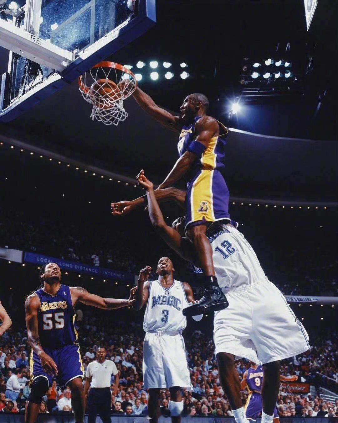 一些超燃的隔扣瞬间你印象最深的是哪一个？#小卢篮球世界##nba你我皆主角# ​