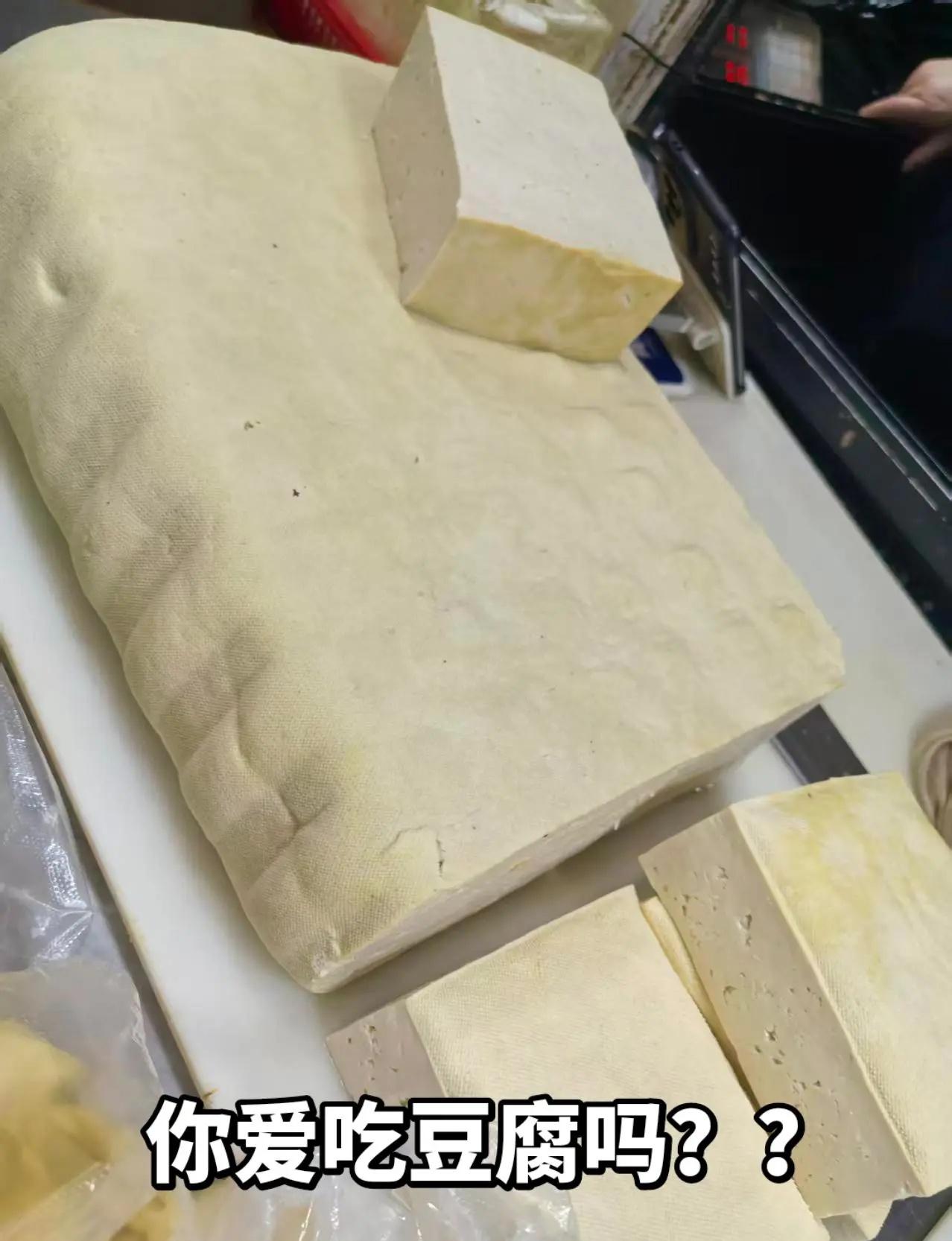 斯诺克锦标赛1/4决赛，吴宜泽13-8瓦菲，晋级四强！当8强全员盯着赵心童，却闪
