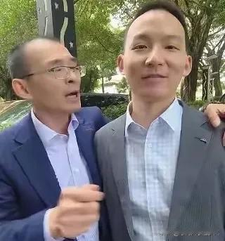 最近有个热搜超火，谢浩男认亲后的生活纪实，那精彩程度赛过悬疑剧！从“杨旭光”到“