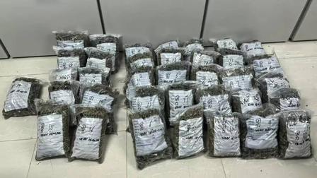 “敢把中国当中转站？！”北京，两名外籍人员乘飞机在此中转，去往第三个国家。但是在