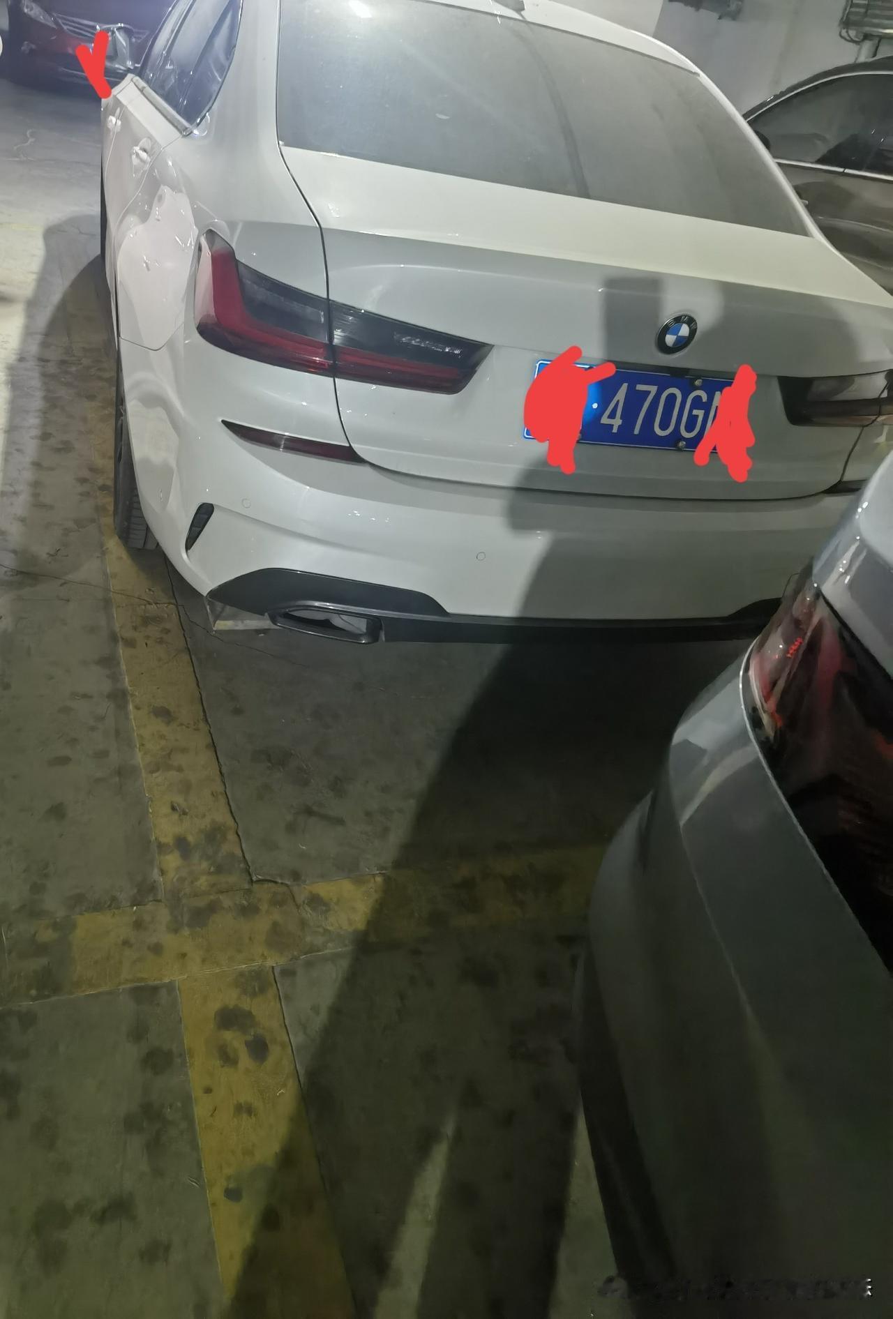 总占线，要不得吧！？

      城市的地下停车位，本来尺寸就不大，车辆也不少