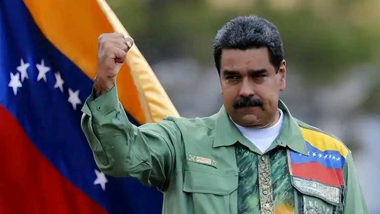 美国策划抓捕马杜罗的核心目的是维护其在西半球的霸权地位，以及控制委内瑞拉石油资源