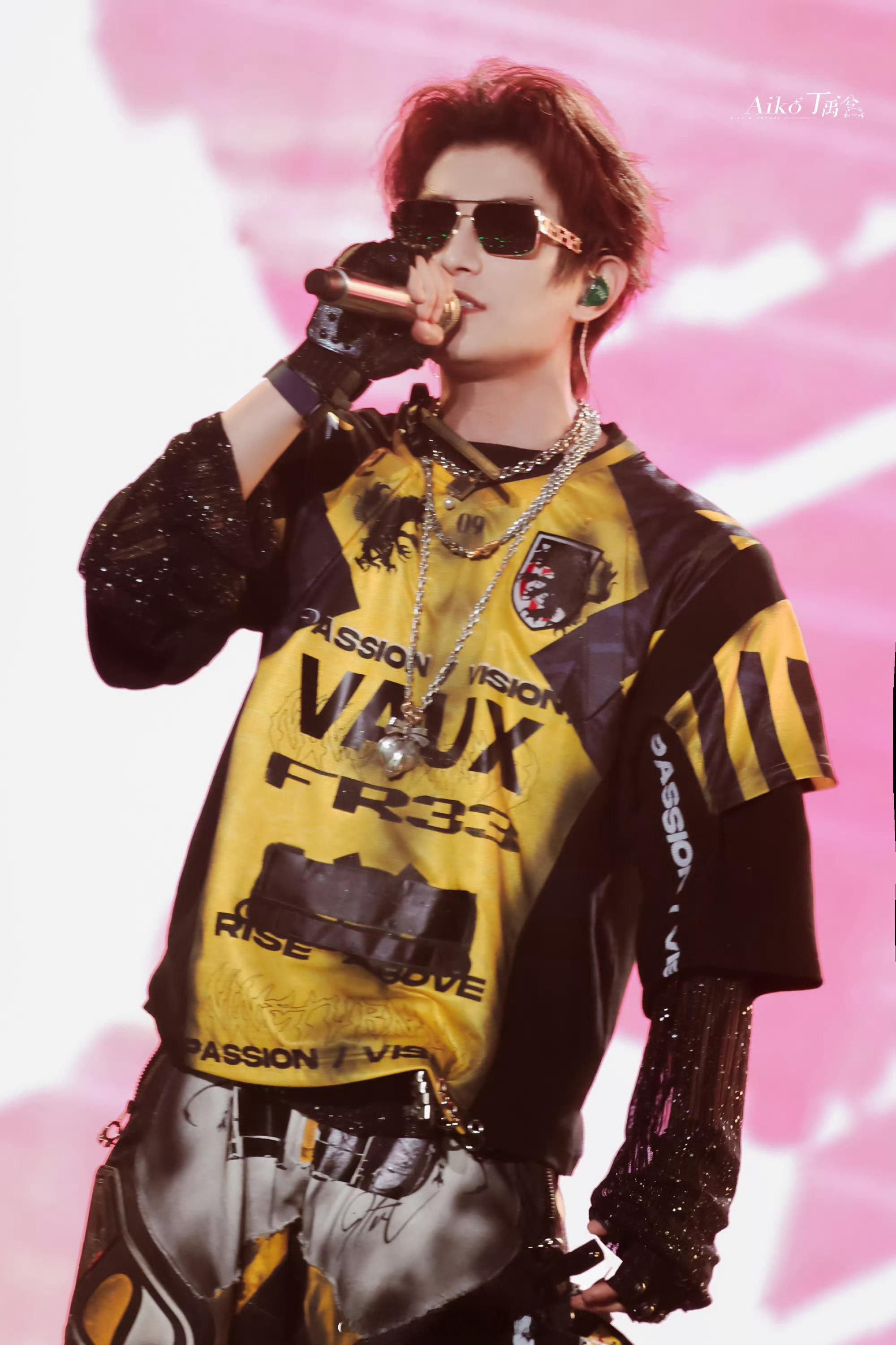 丁禹兮今晚音乐节饭拍，窝趣，太帅啦小丁 