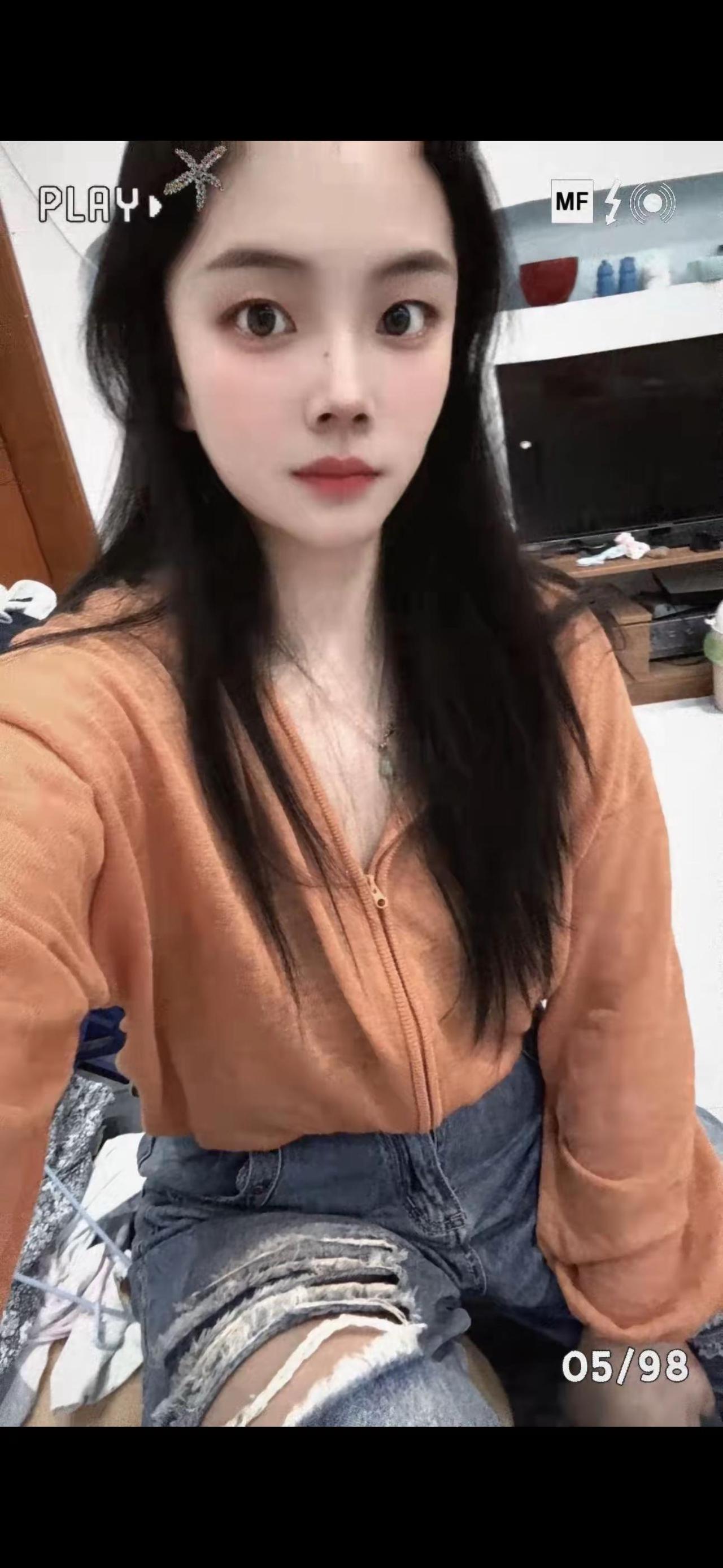人生是一场相逢，又是一场遗憾，最终我们都会成为岁月中的风景
