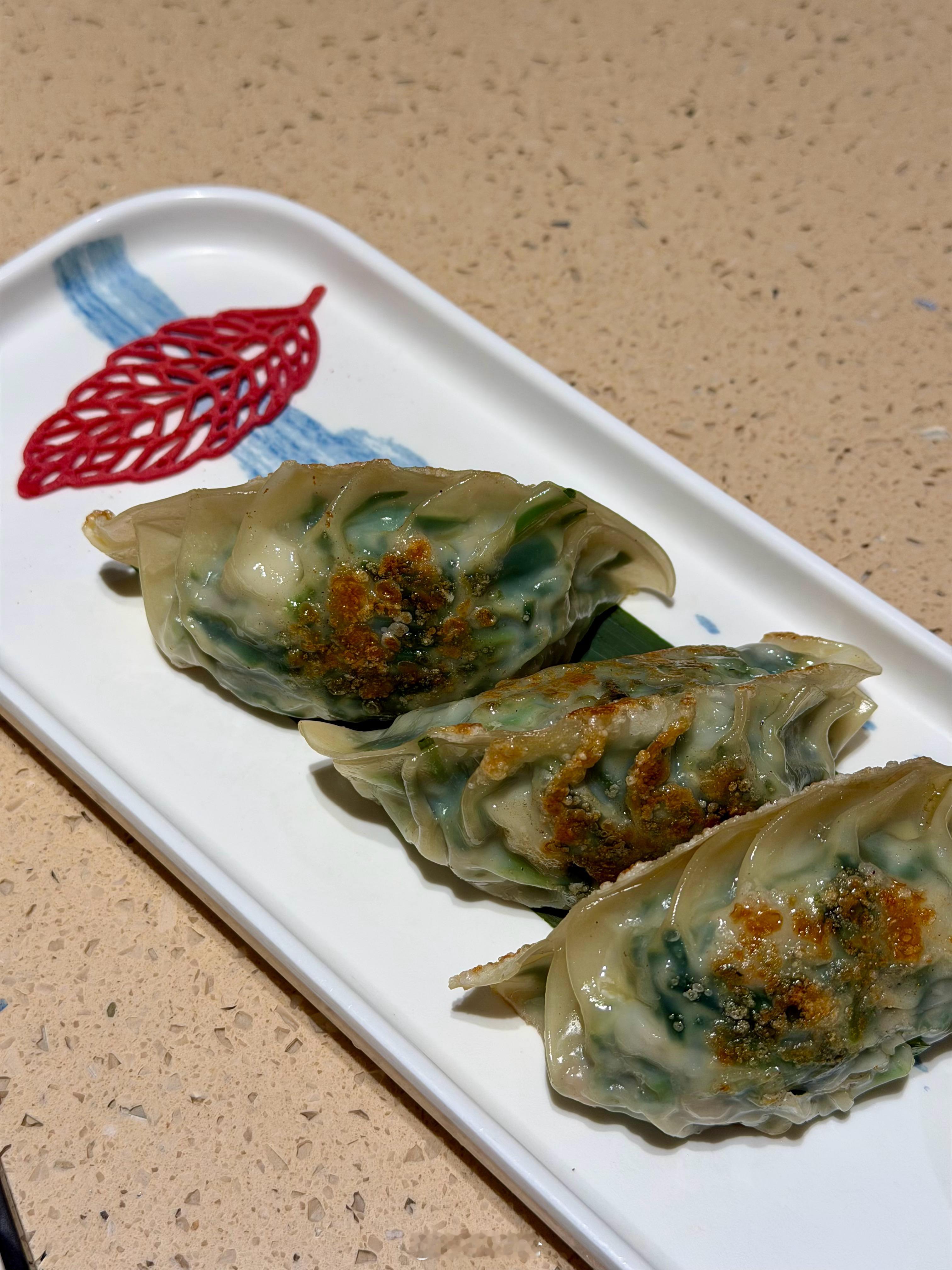 曾经的排队王点都德，周五黄金时间就只有我一桌怎么凉成这样了然后菜品也每况愈下 深