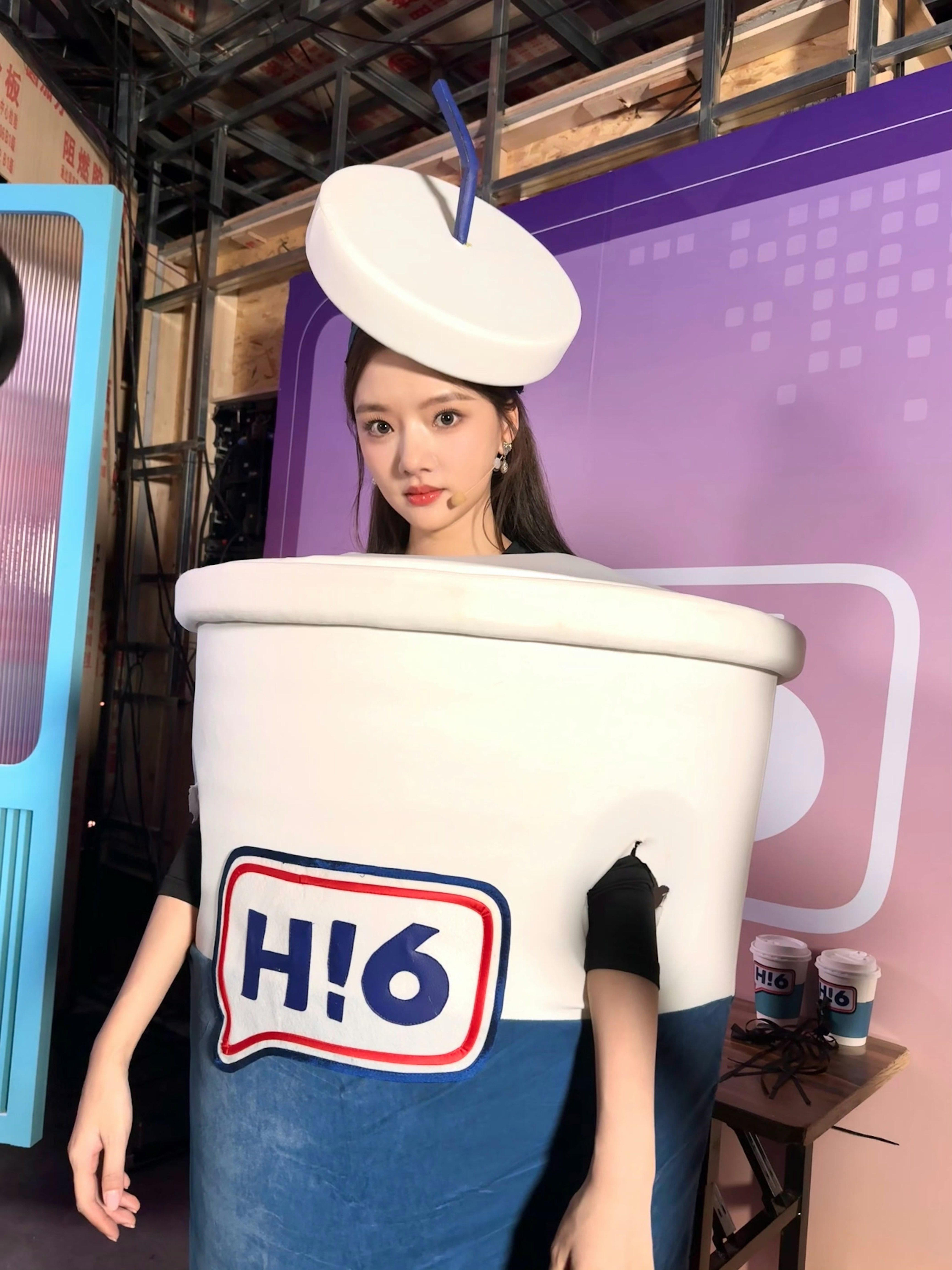 哈哈哈大号可乐🥤敏[笑cry][笑cry][笑cry]  好可爱的装扮[打ca