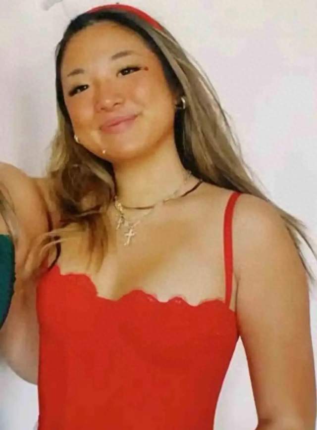 张学友26岁女儿近照罕见疯传！染金发走欧美辣妹风，被指像罗美薇