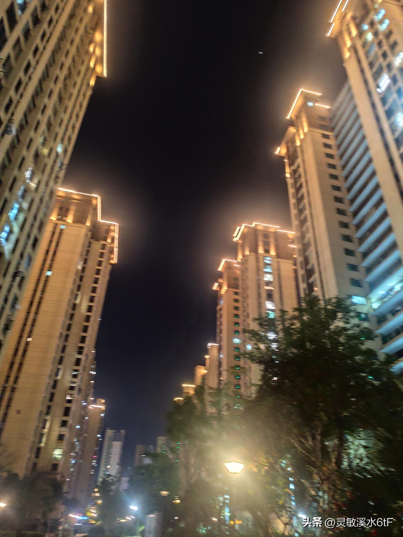 现在的家长，对孩子的学习真是越来越上心了。高三还没毕业，离高考也就剩两个月时间，