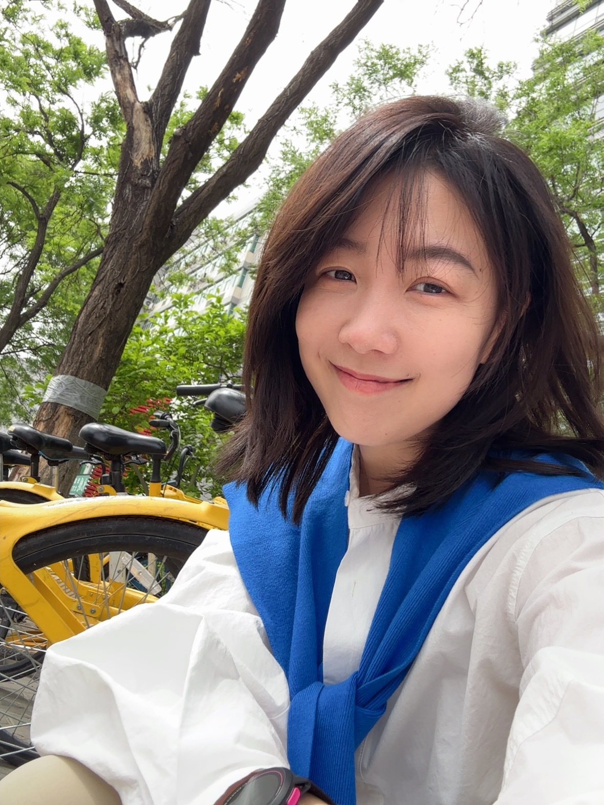 今天春风拂面，心情不错~大家节日快乐🎉 ​​​