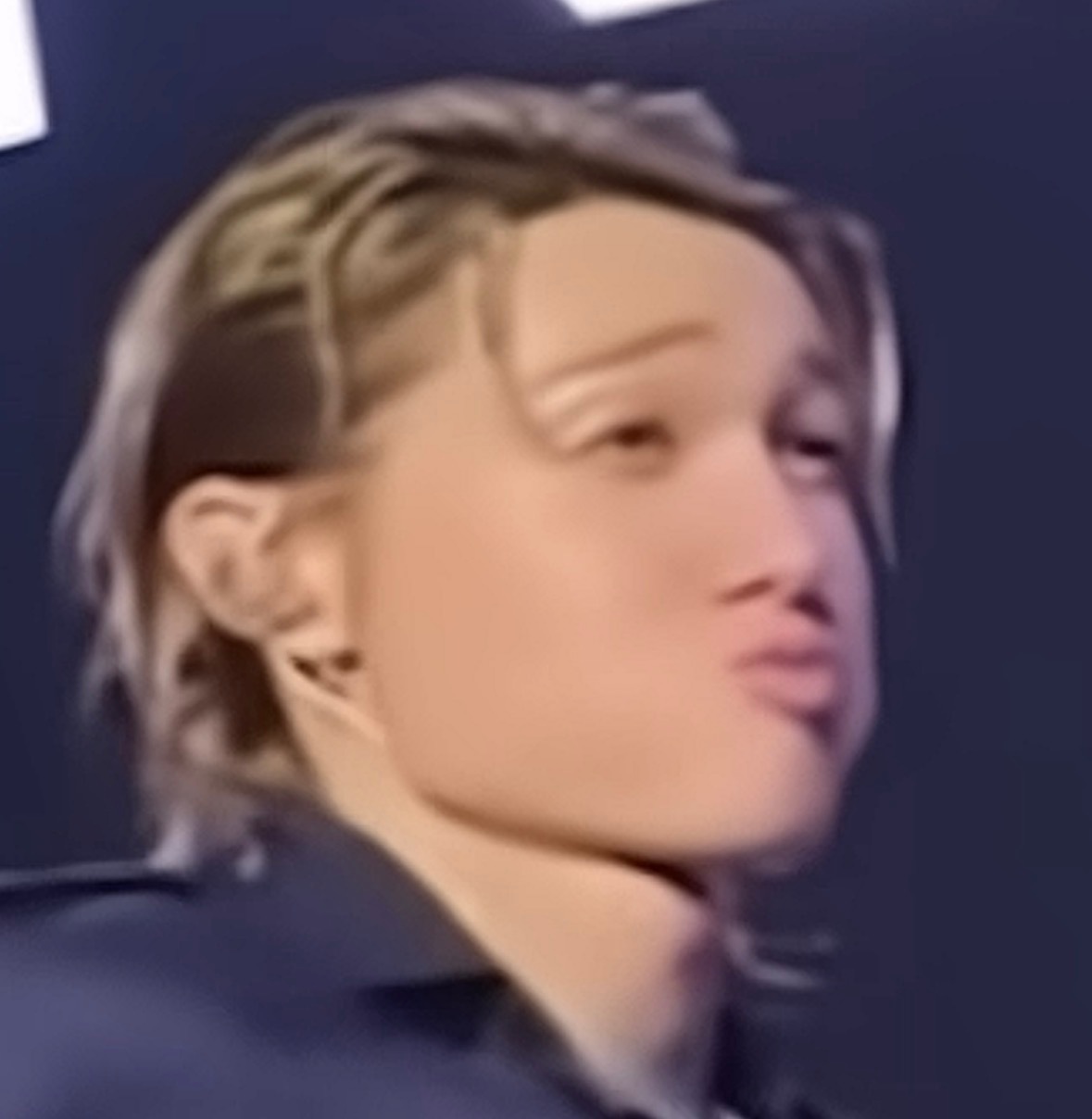 绷不住 