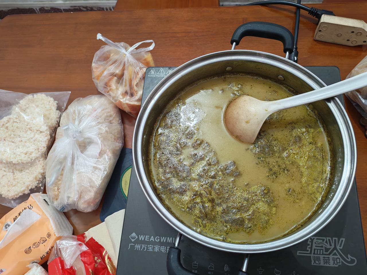 我的烟火日常：一锅油茶，慢煮时光✨
 
都说爱好是生活的糖，我的糖，就藏在这一锅