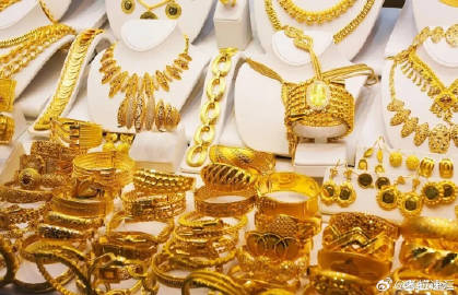 金价暴涨暴跌 爆发买金潮<br /><br />近年来，黄金的热度可以...