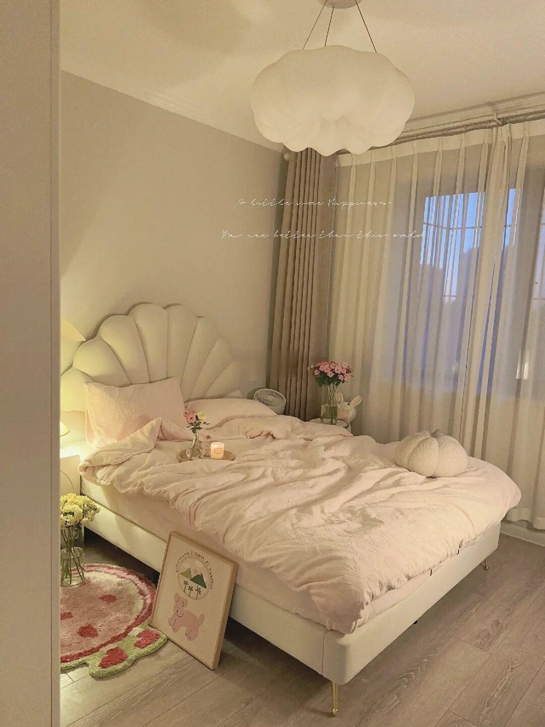 Room tour | 傍晚的10平治愈系小卧室~