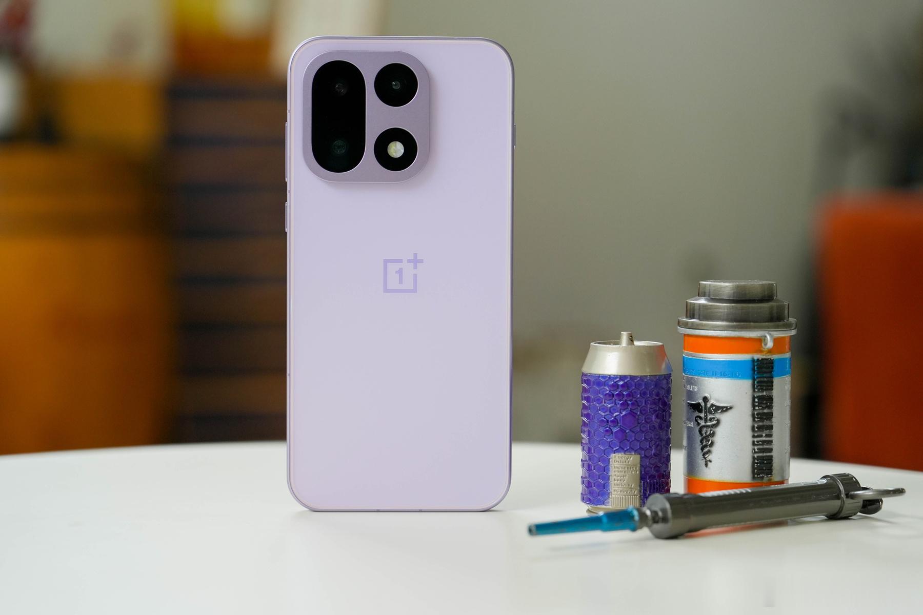 新机来了新机驾到 一加15的续航走势和120W超级闪充效率也给大家测试了！续航方