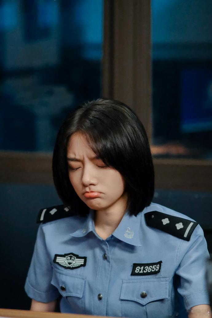 任敏撒娇给观众要空调刷到任敏现场撒娇的片段，直接反复观看，甜度完全超标。为了帮观